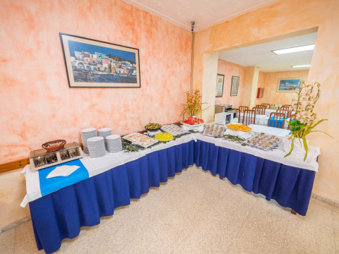 Hotel Checkin Montpalau
