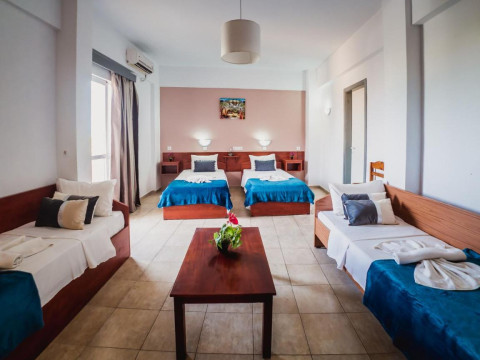HOTEL CLOUD 9 Adults Only 18+