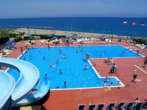 HOTEL CLUB CALANOVELLAMARE