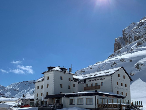 HOTEL COL DI LANA