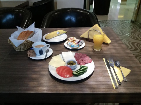 HOTEL COLOR