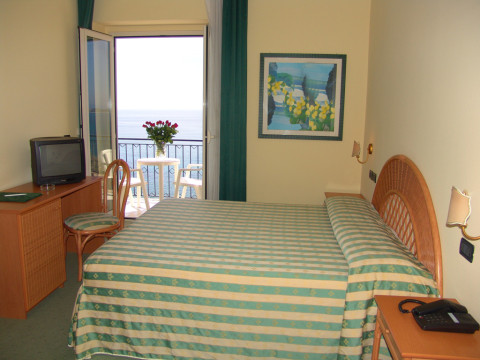 HOTEL CORALLO