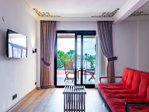 COSTA BITEZHAN BEACH HOTEL