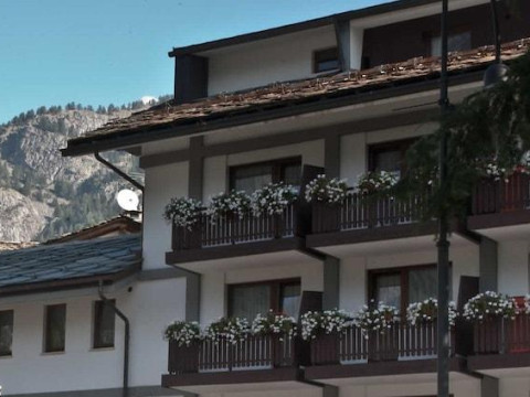 HOTEL CRESTA ET DUC