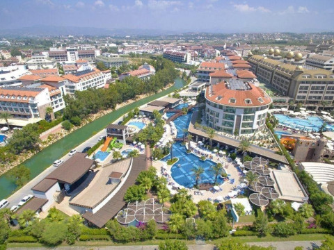 Sunis Evren Beach