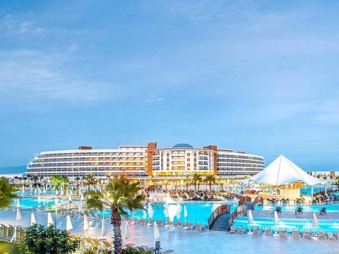 Aquasis Deluxe Resort Spa