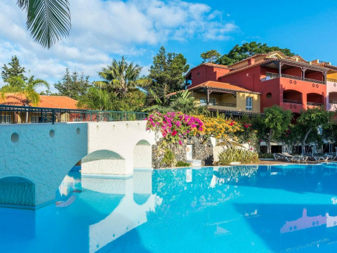 Pestana Village Garden Hotel