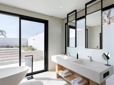 Hotel D Andrea Lagoon All Suites - Adults Only