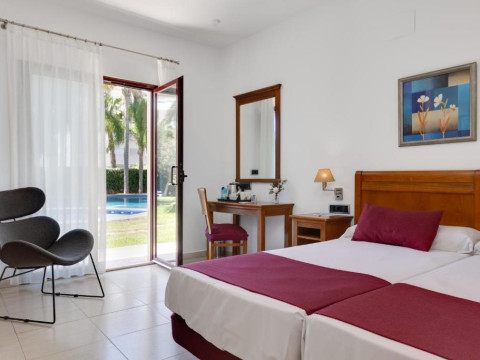 Hotel Daniya Denia