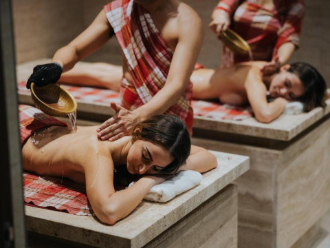 Hotel db San Antonio + Spa