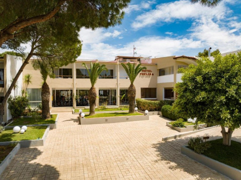 Pavlina Beach Hotel
