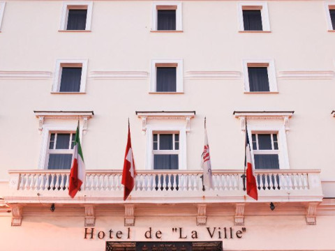 Hotel De La Ville