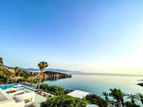 ISTRON BAY