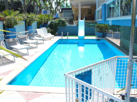 DIAMOND HOTEL