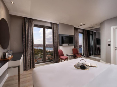 Hotel Dora Pera