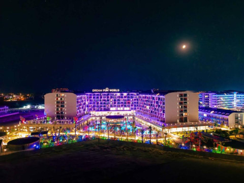 Hotel Dream Fun World