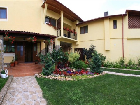 VILA DAN SI ELENA