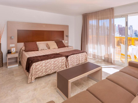 Hotel Dynastic
