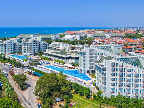 Royal Atlantis Resort 