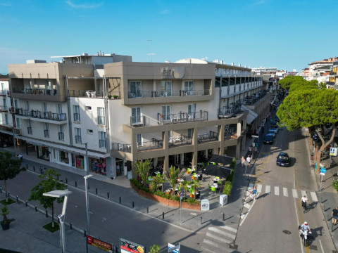 EDEN HOTEL