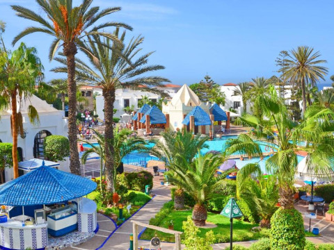 Hotel El Pueblo Tamlelt
