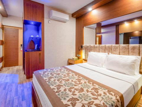 Hotel Fame Beach