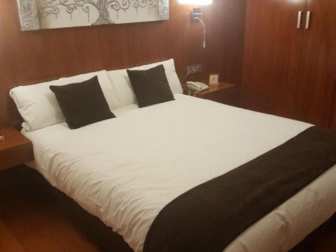 Hotel Familia Conde