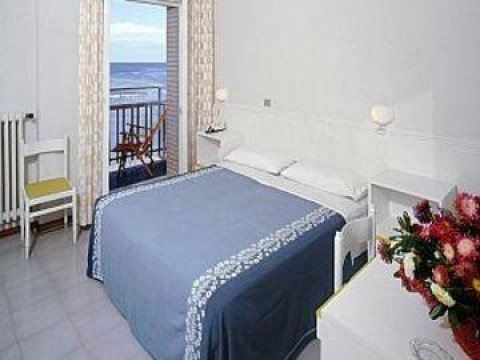 Hotel Flying