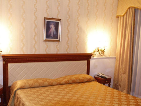 GENIO HOTEL