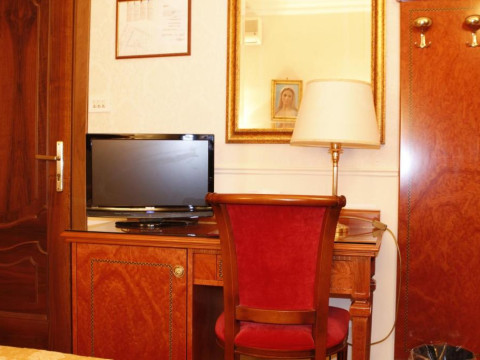 GENIO HOTEL