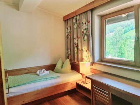 HOTEL GIESSENBACH