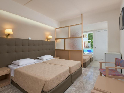 Hotel Golden Odyssey
