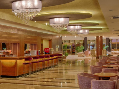 Hotel Golden Rock Beach