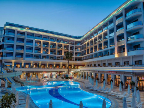 Hotel Golden Rock Beach