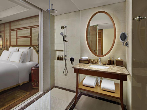 Hotel Grand Mercure Hanoi