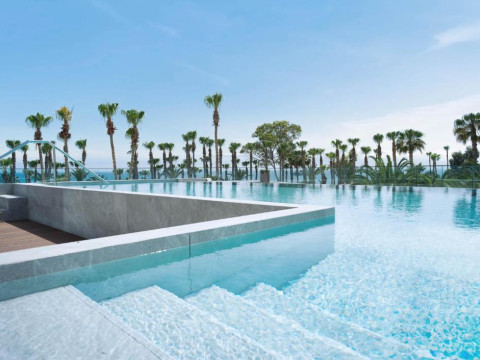 Hotel The GrandResort - Leonardo Limited Edition