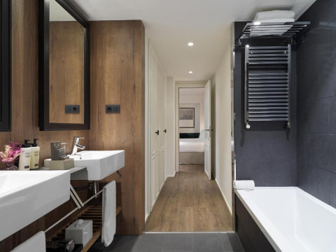 Hotel H10 Casanova