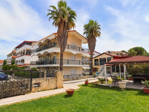 Hotel Hanioti Grand Victoria