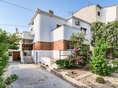 Hotel Happy Home - Rental Residence