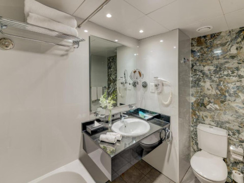 Hotel Hawthorn Suites by Wyndham Abu Dhabi City Center