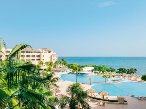 Hotel Iberostar Waves Rose Hall Beach