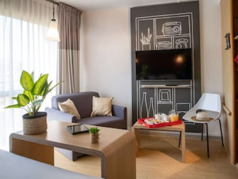 Hôtel ibis Cannes Plage La Bocca
