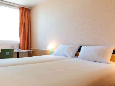 Hôtel ibis Lyon Est Bron