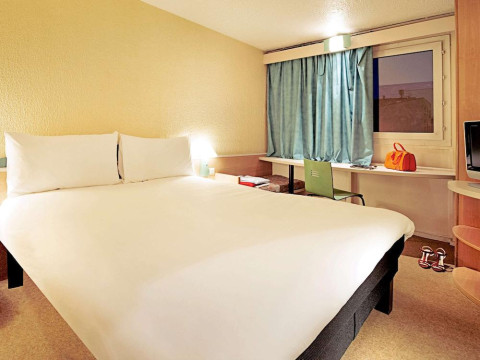 Hôtel ibis Lyon Est Bron