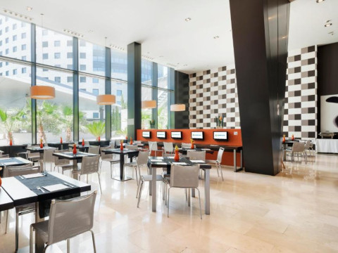 Hotel ILUNION Aqua 3