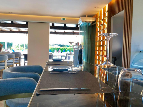 Hotel Ionian Suites by Bruskos