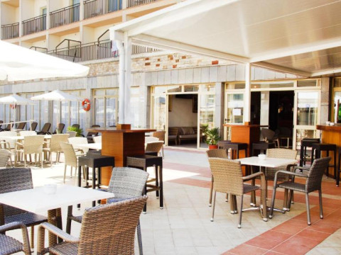 Hotel Iris