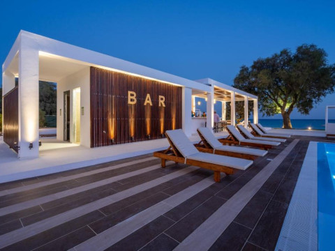 Hotel Kamari Plus