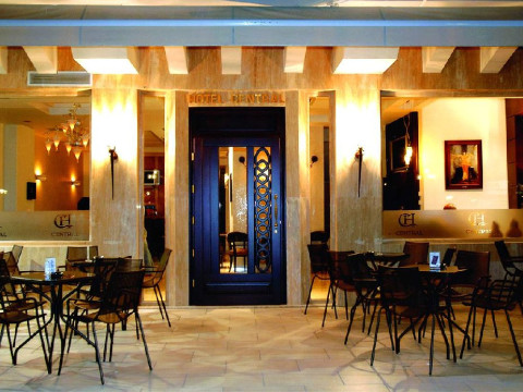 Central Hotel