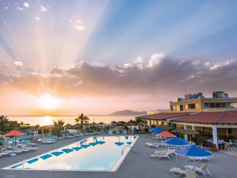 Hotel Kouros Palace